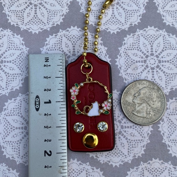 Coach Custom Hangtag Cat and Flowers - Picture 3 of 9